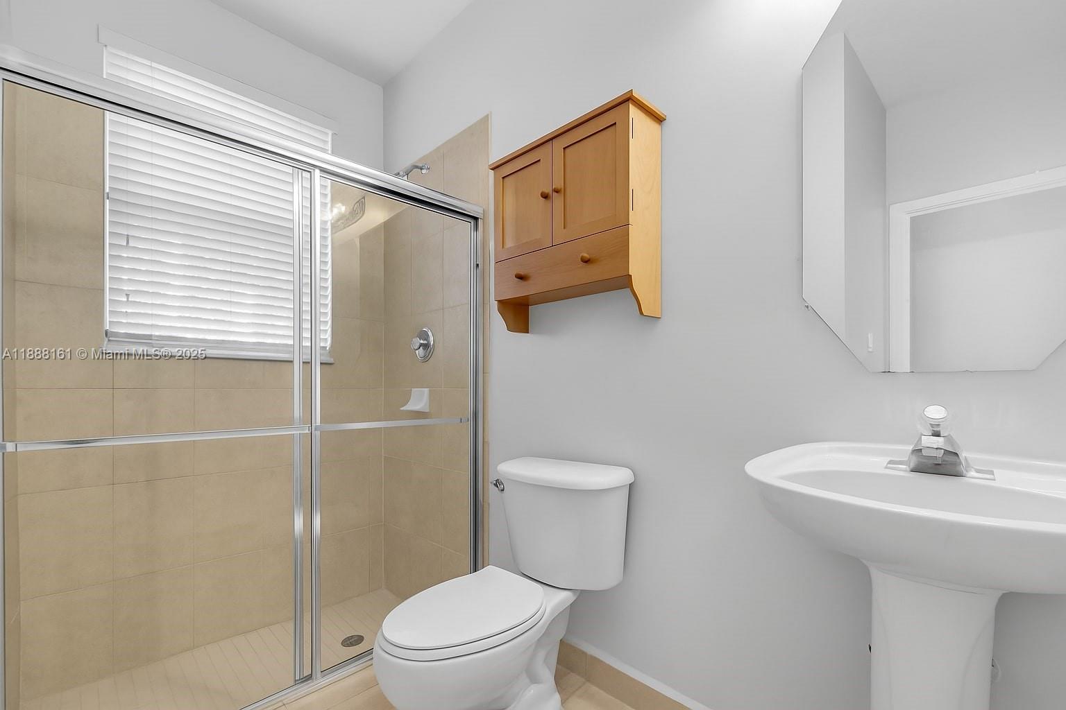 CRESTVIEW LAKES - Residential