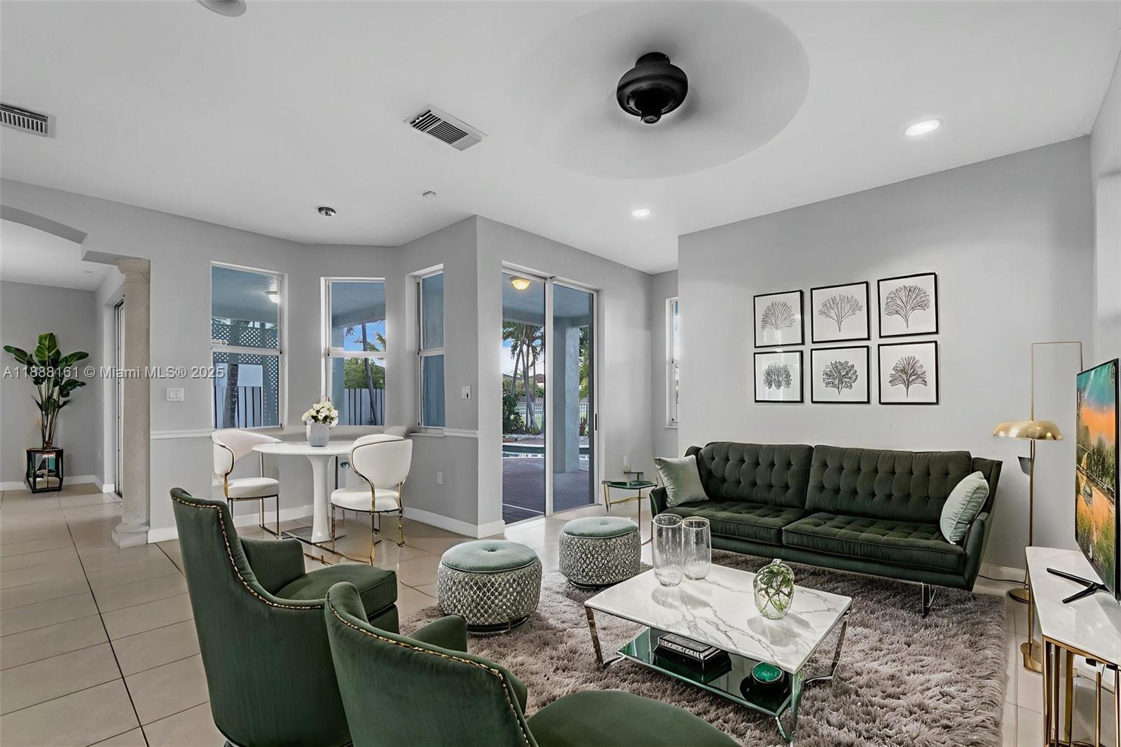 CRESTVIEW LAKES - Residential