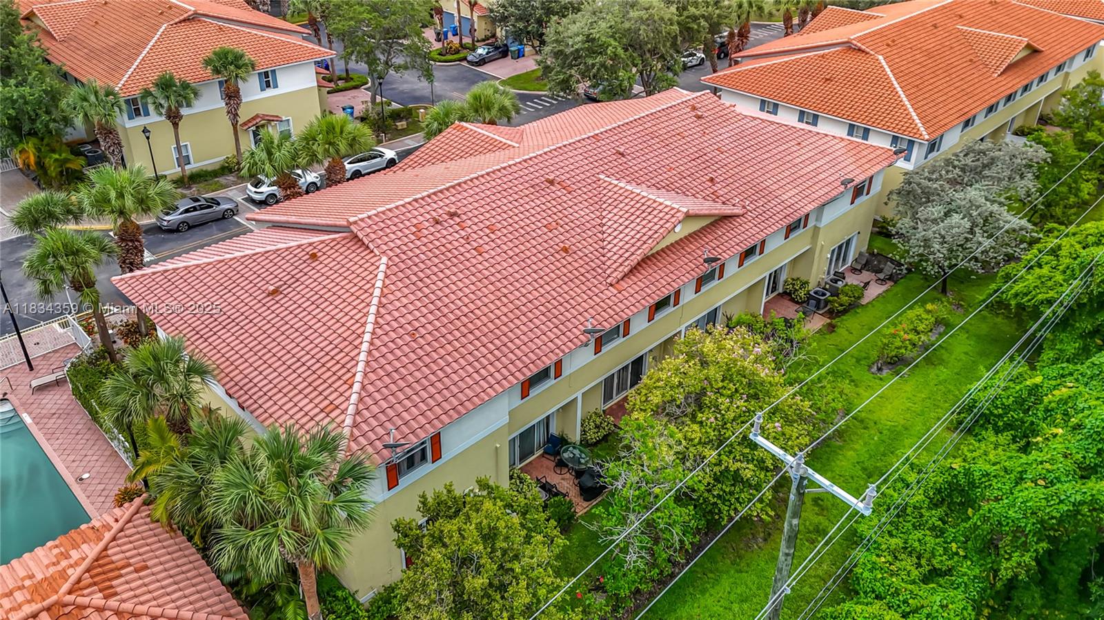 OAKLAND LAKES - Residential Lease