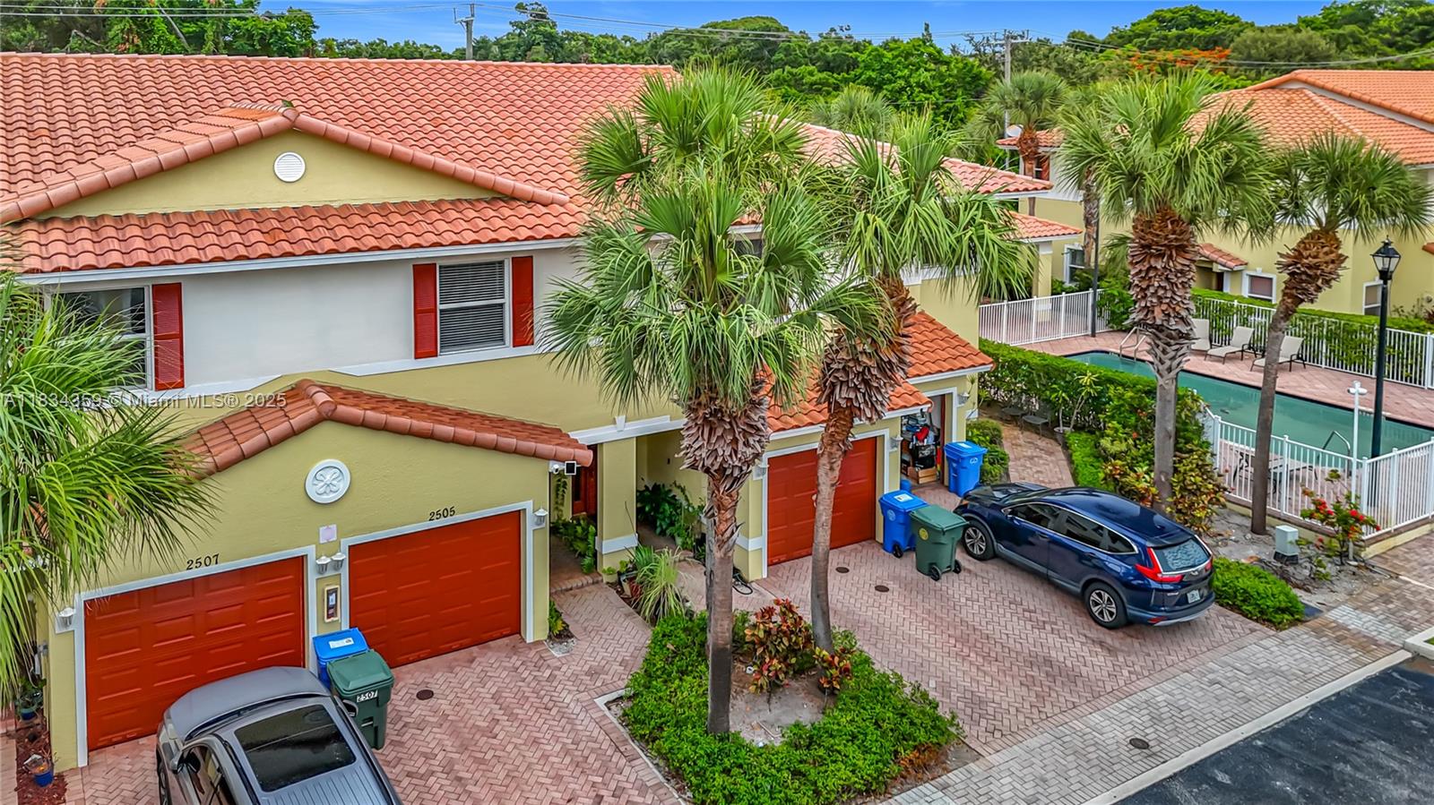 OAKLAND LAKES - Residential Lease