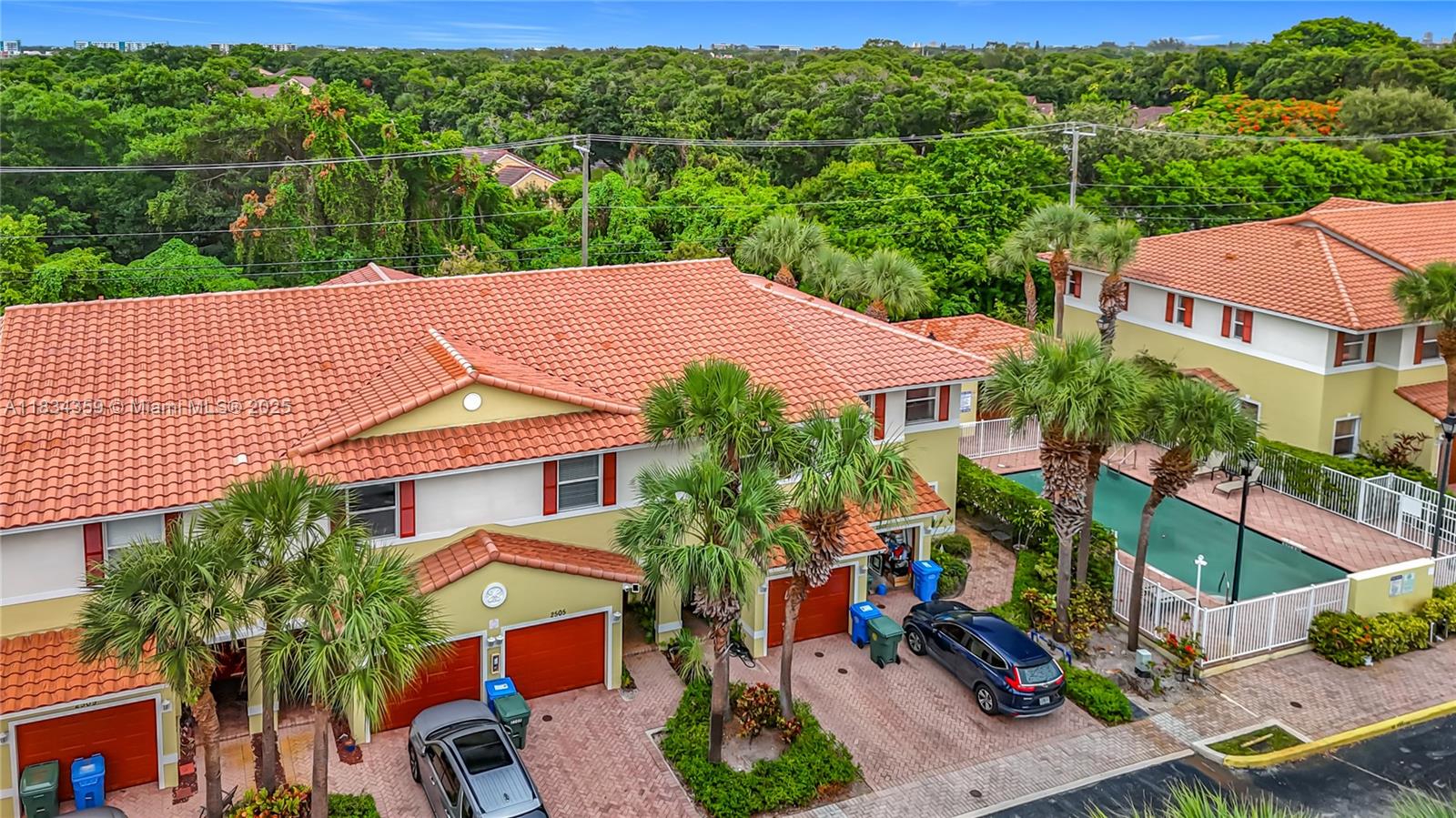 OAKLAND LAKES - Residential Lease