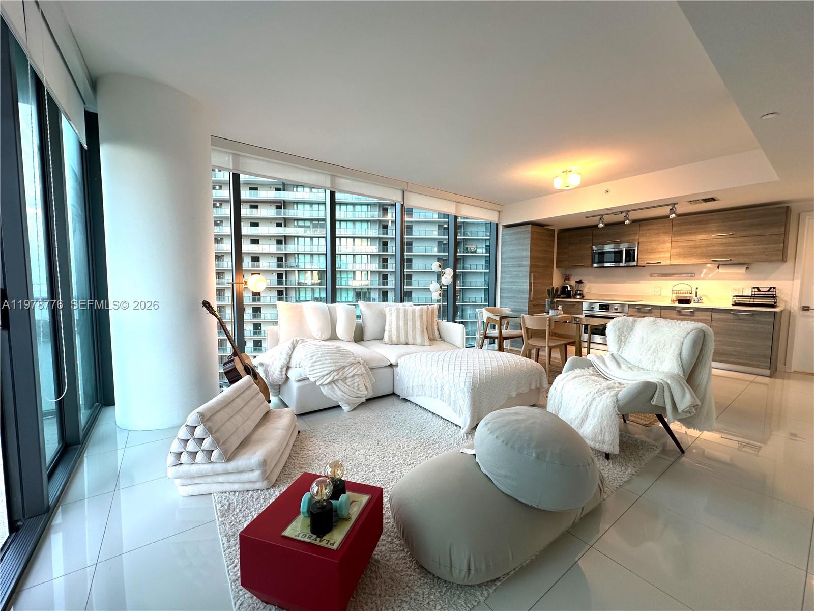 PARAISO BAY CONDO - Residential