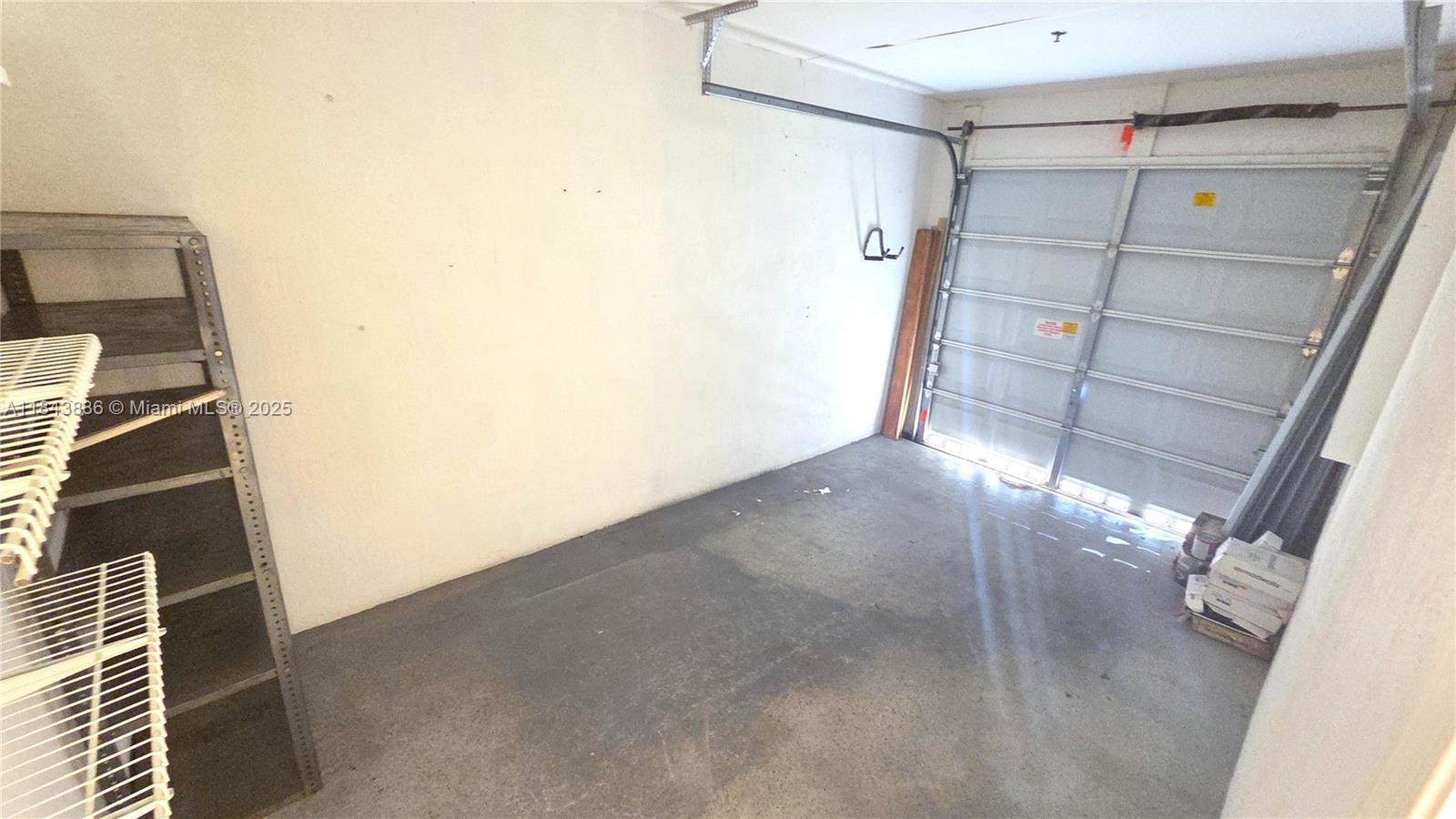 COUNTRY WESTERN STORE - Residential Lease