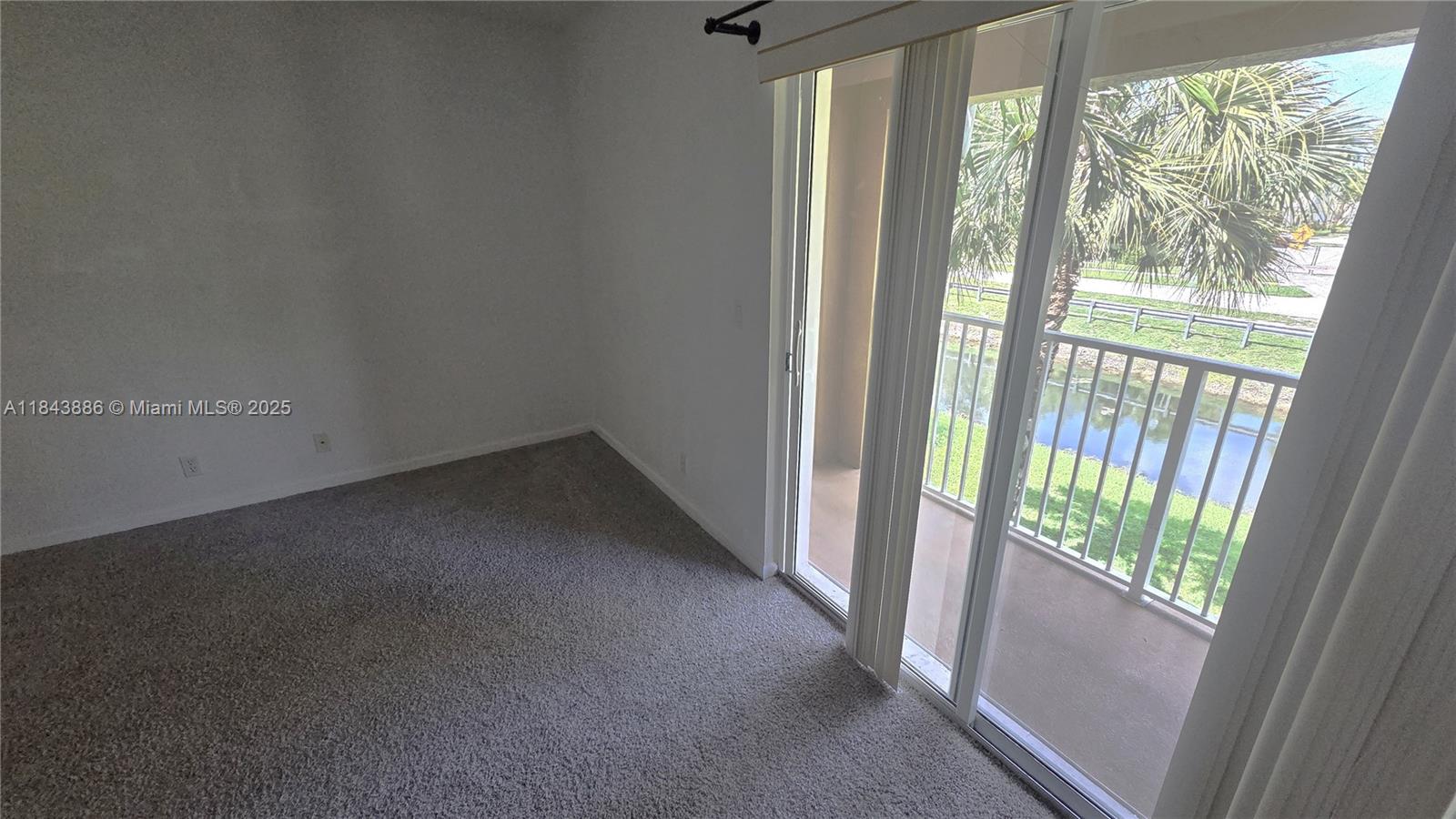 COUNTRY WESTERN STORE - Residential Lease