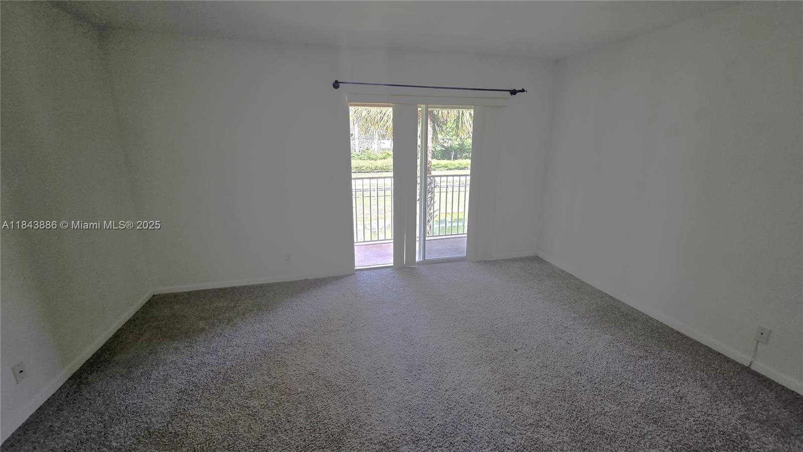 COUNTRY WESTERN STORE - Residential Lease