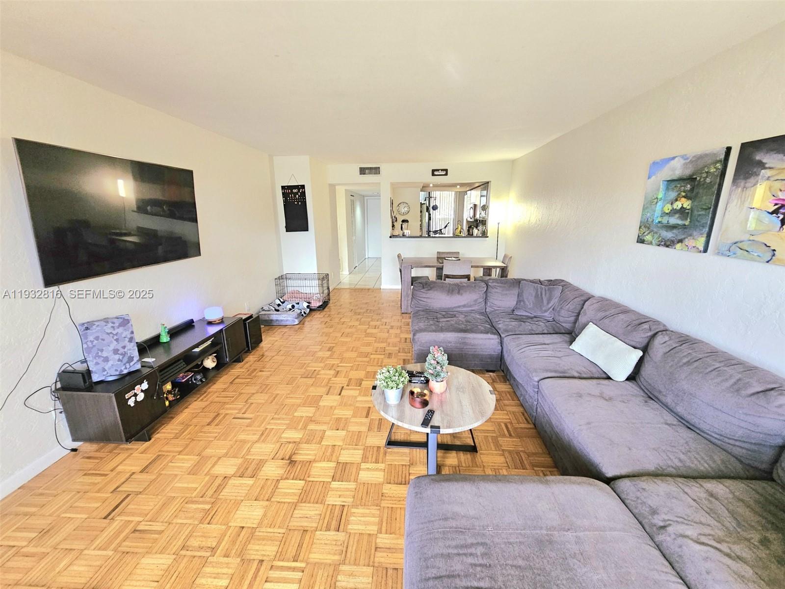 HARVEST SECTION FOUR COND - Residential