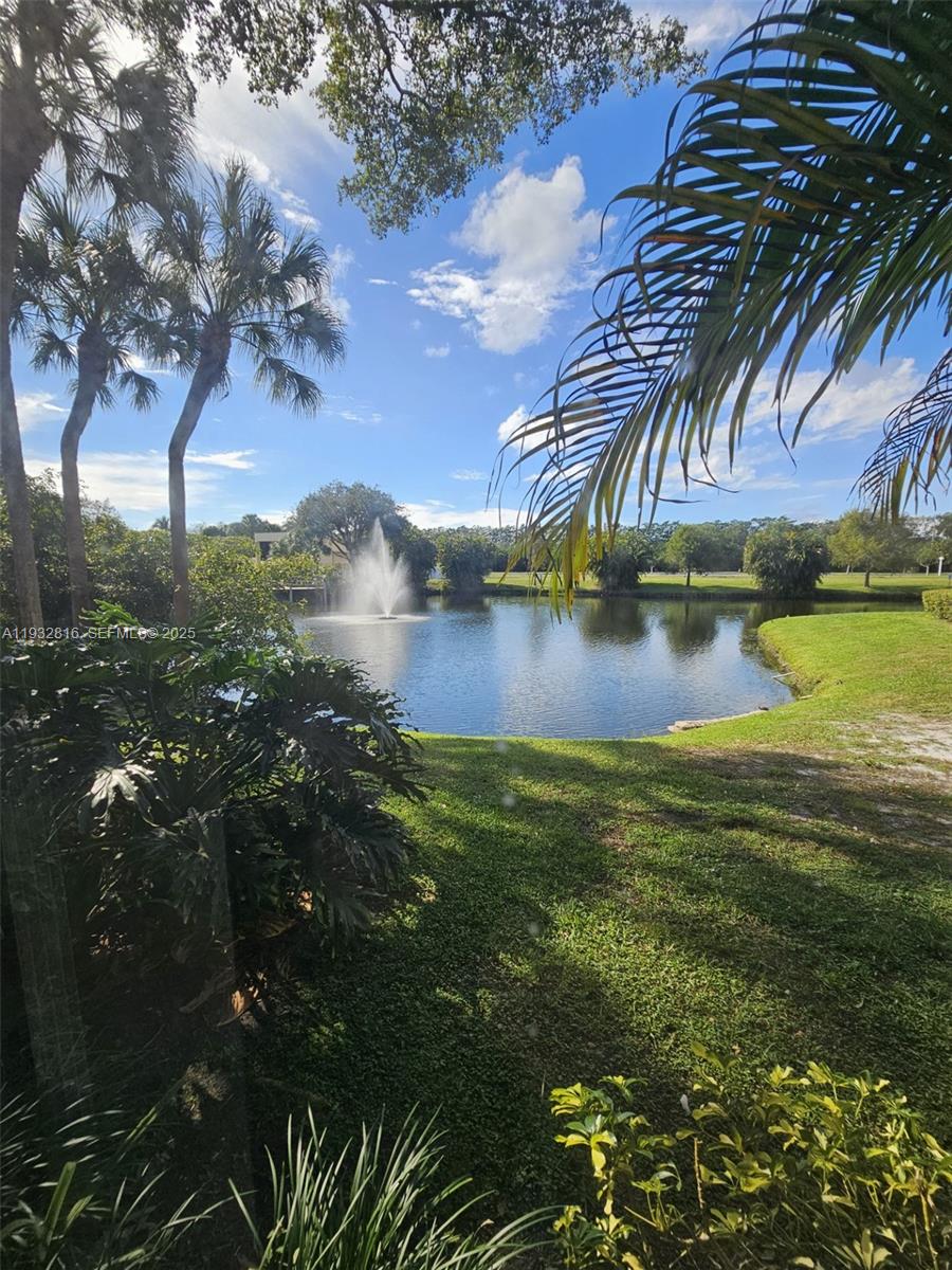 HARVEST SECTION FOUR COND - Residential