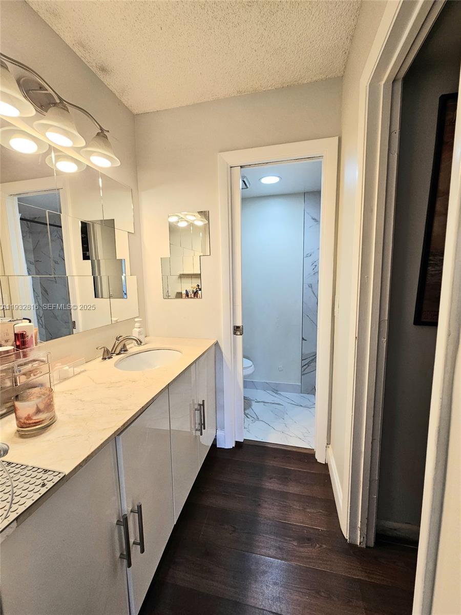 HARVEST SECTION FOUR COND - Residential