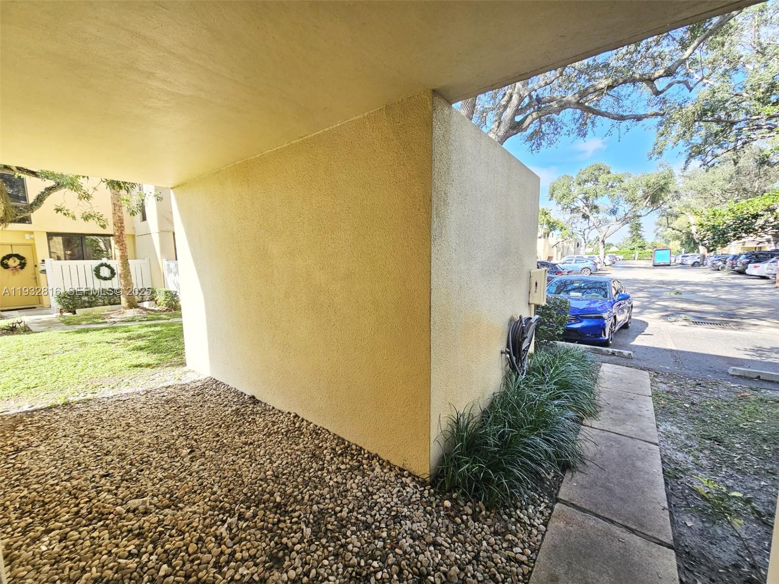 HARVEST SECTION FOUR COND - Residential