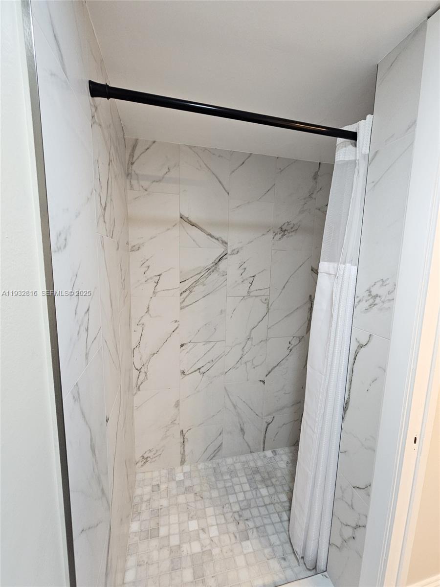 HARVEST SECTION FOUR COND - Residential