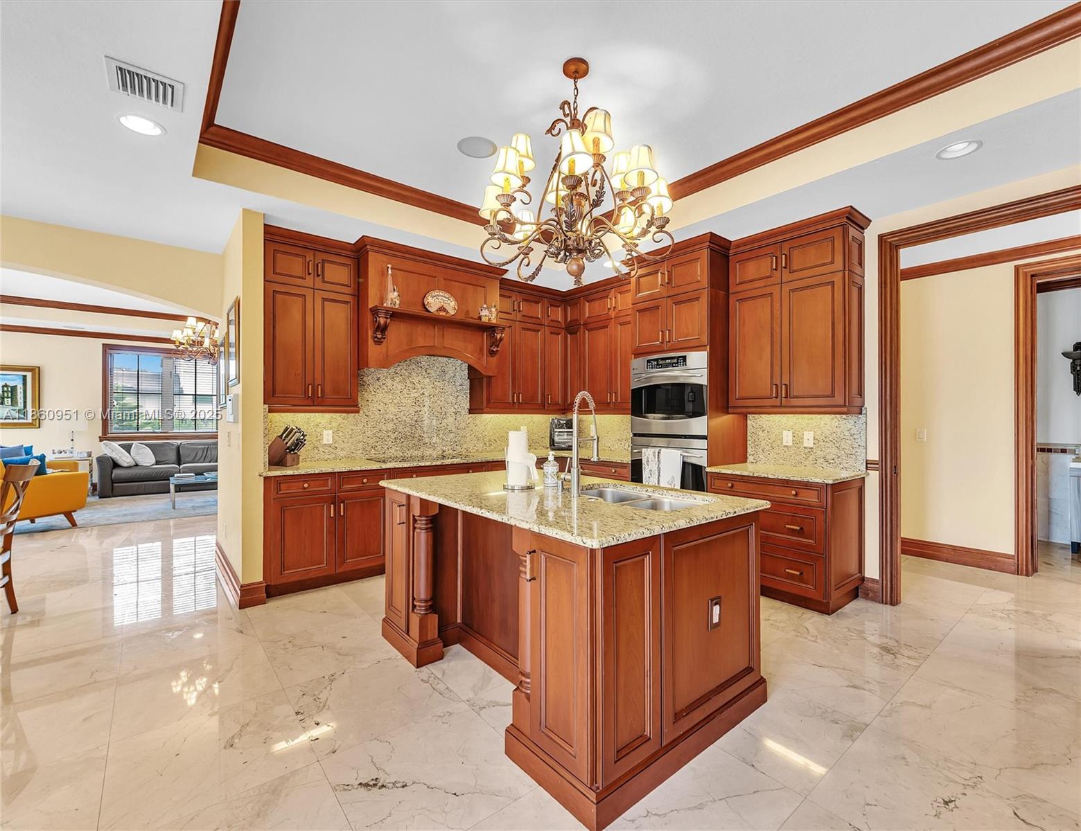 OAK HOLLOW ESTATES - Residential