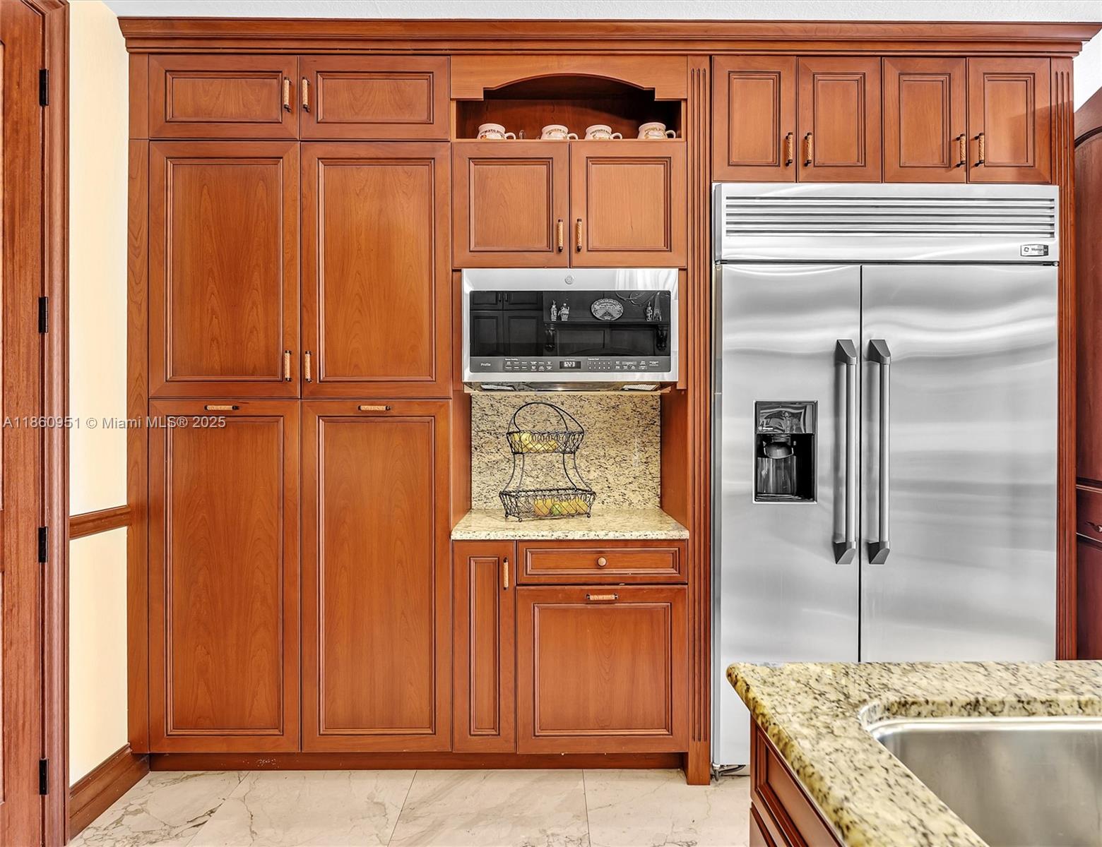 OAK HOLLOW ESTATES - Residential