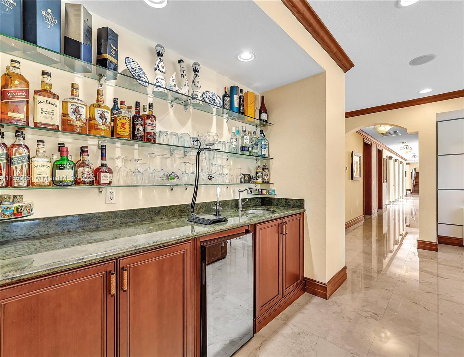 OAK HOLLOW ESTATES - Residential