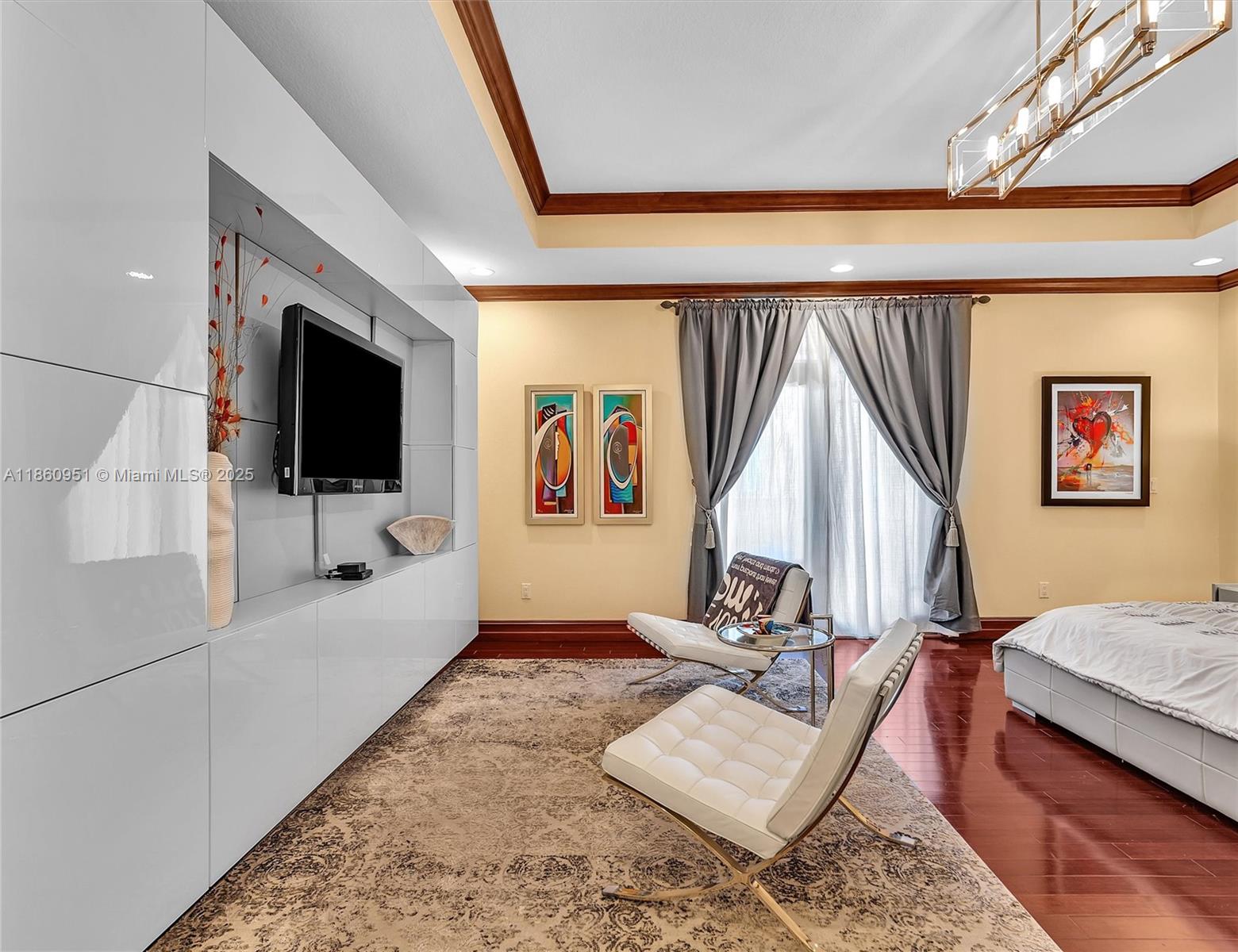 OAK HOLLOW ESTATES - Residential