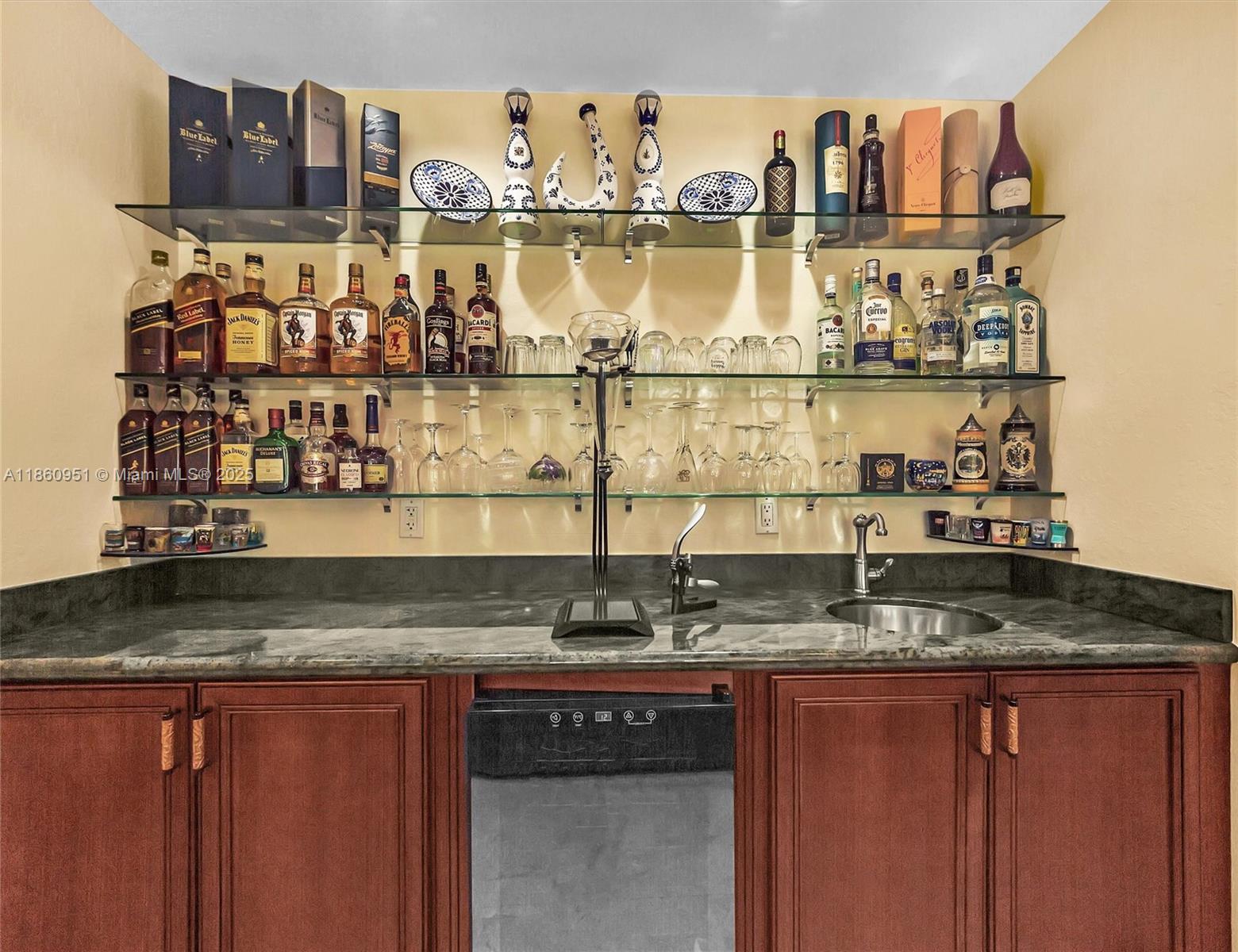 OAK HOLLOW ESTATES - Residential