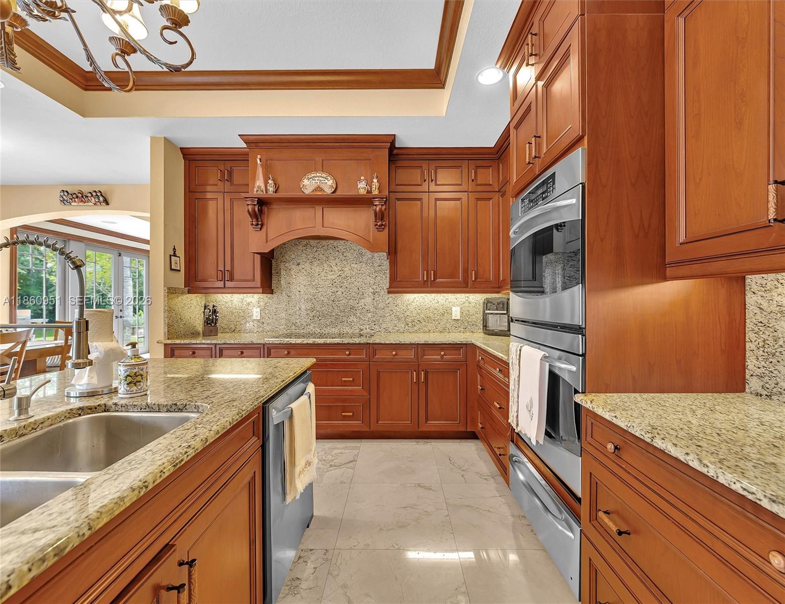 OAK HOLLOW ESTATES - Residential