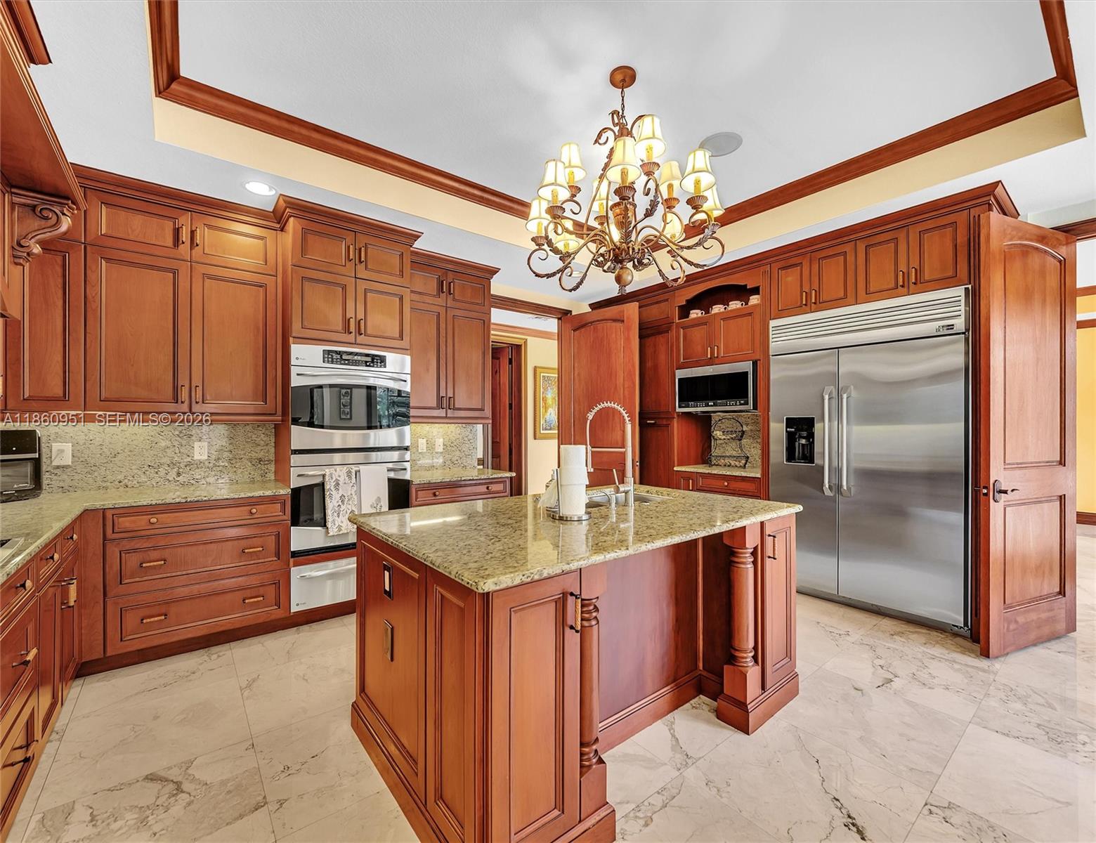 OAK HOLLOW ESTATES - Residential