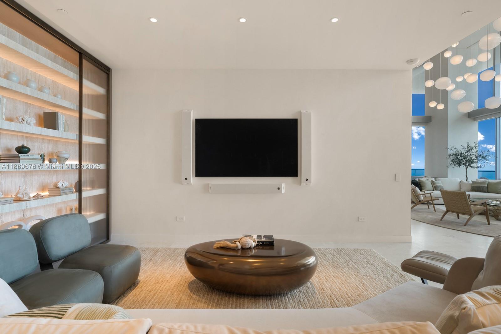 NORTH BISCAYNE BEACH AMEN - Residential