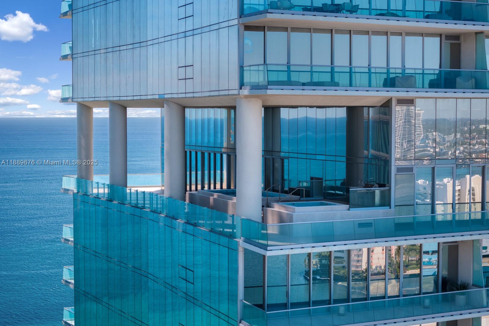 NORTH BISCAYNE BEACH AMEN - Residential