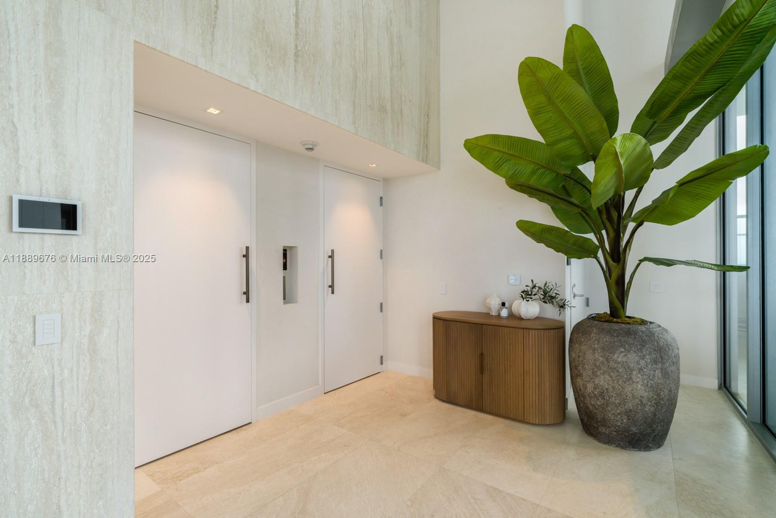 NORTH BISCAYNE BEACH AMEN - Residential