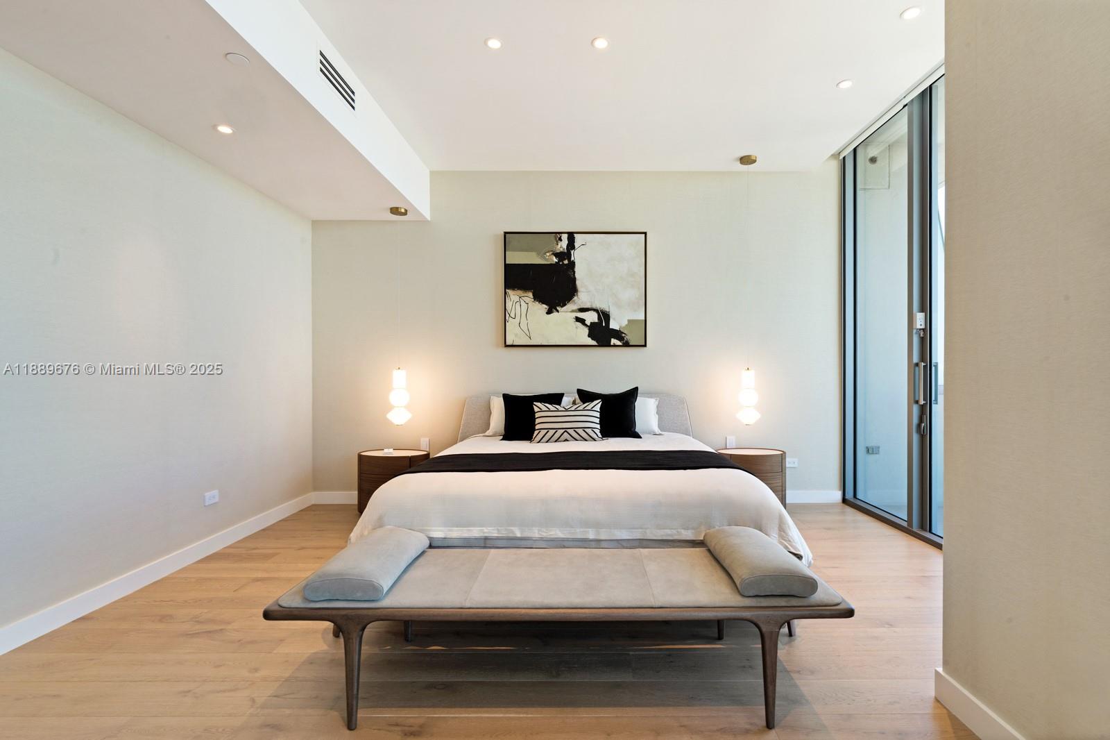 NORTH BISCAYNE BEACH AMEN - Residential