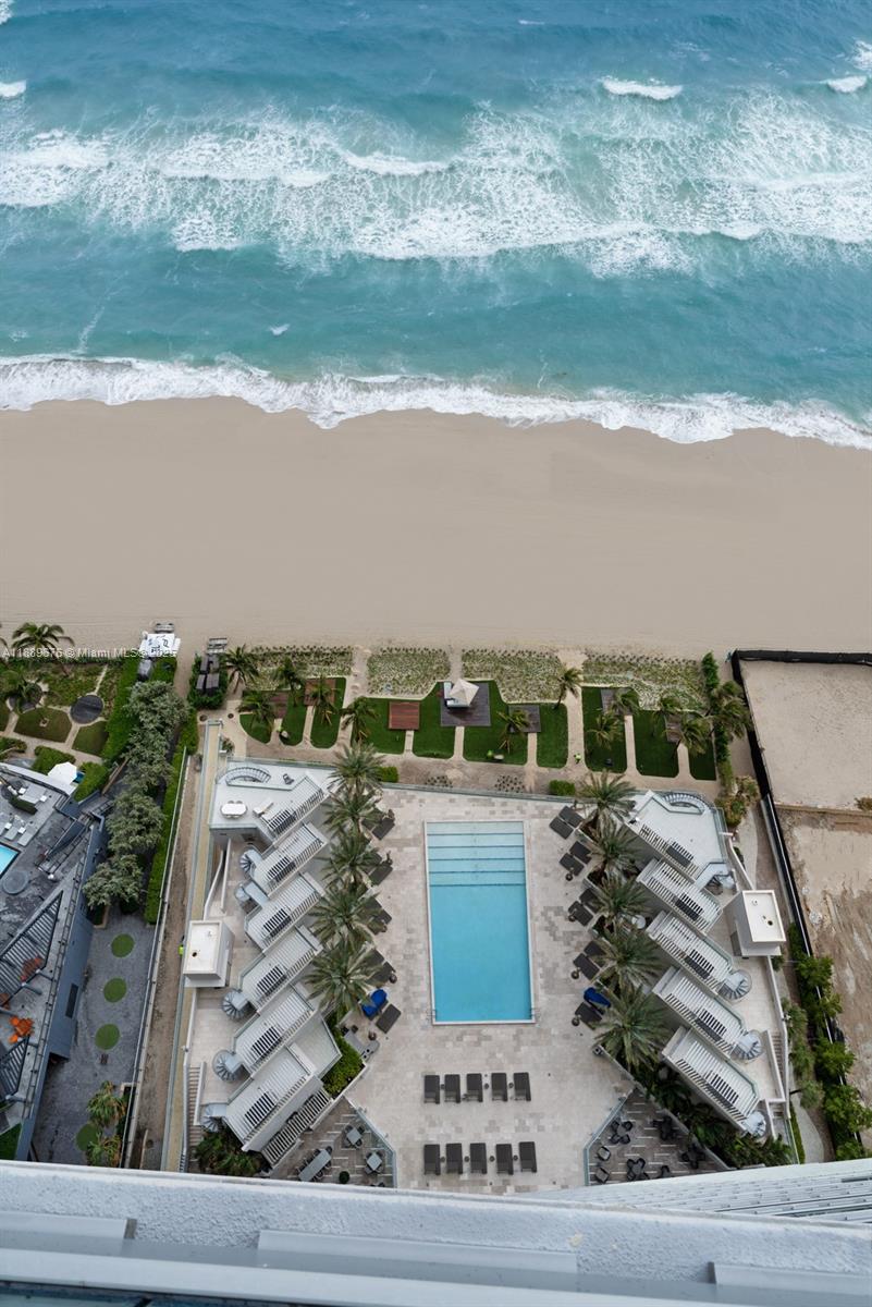 NORTH BISCAYNE BEACH AMEN - Residential