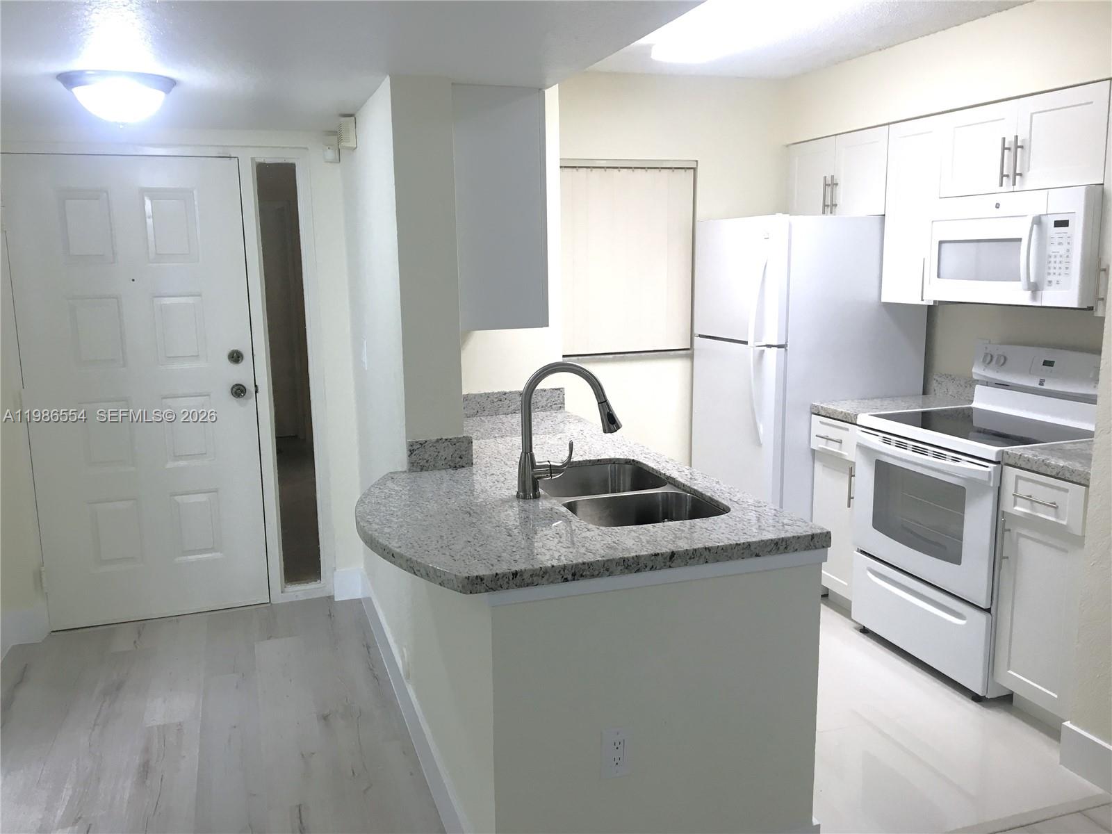 LAKEVIEW CLUB CONDO - Residential