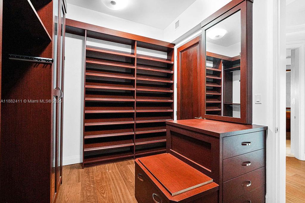 TURNBERRY OCEAN COLONY - Residential