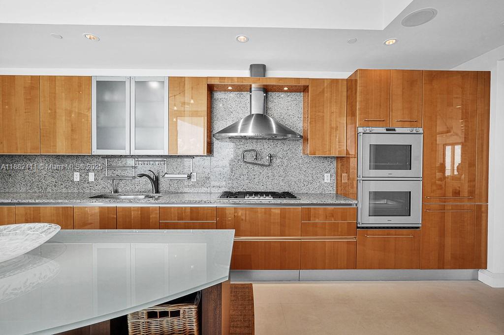 TURNBERRY OCEAN COLONY - Residential