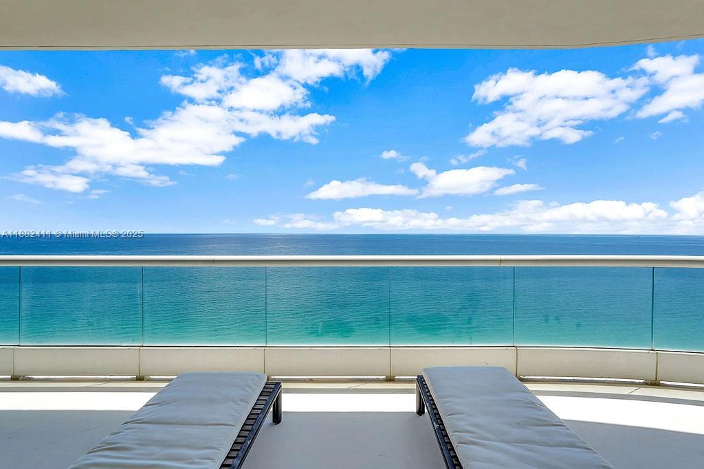 TURNBERRY OCEAN COLONY - Residential
