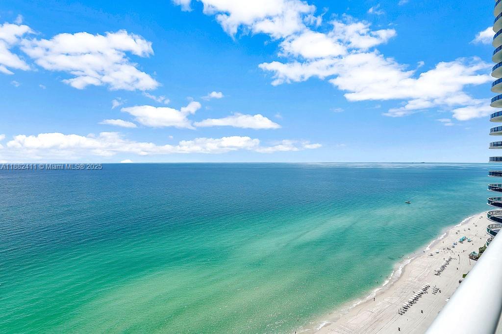 TURNBERRY OCEAN COLONY - Residential