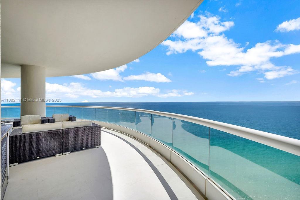 TURNBERRY OCEAN COLONY - Residential