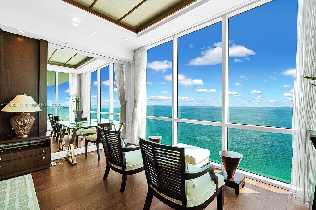 TURNBERRY OCEAN COLONY - Residential
