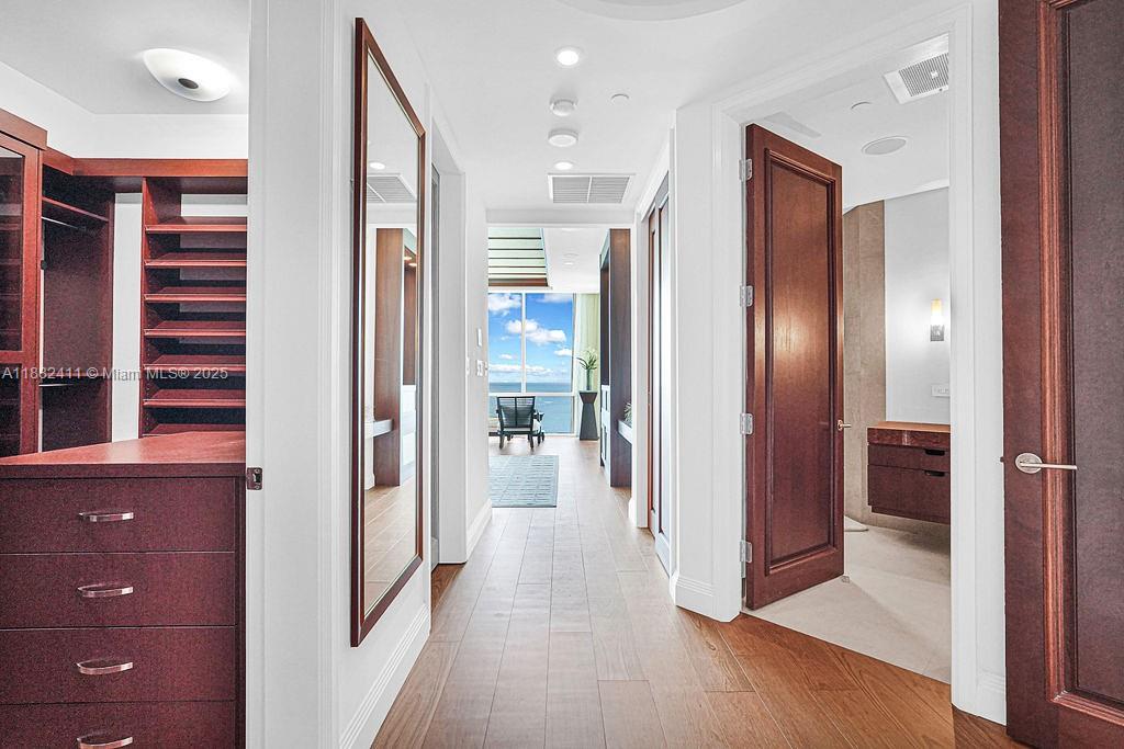TURNBERRY OCEAN COLONY - Residential