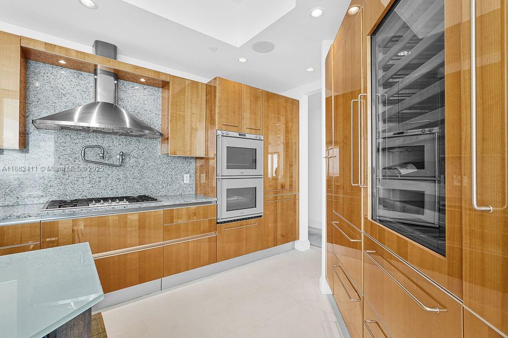 TURNBERRY OCEAN COLONY - Residential