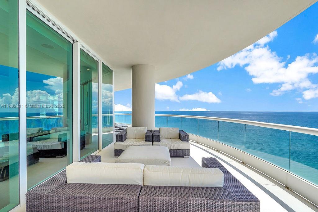 TURNBERRY OCEAN COLONY - Residential