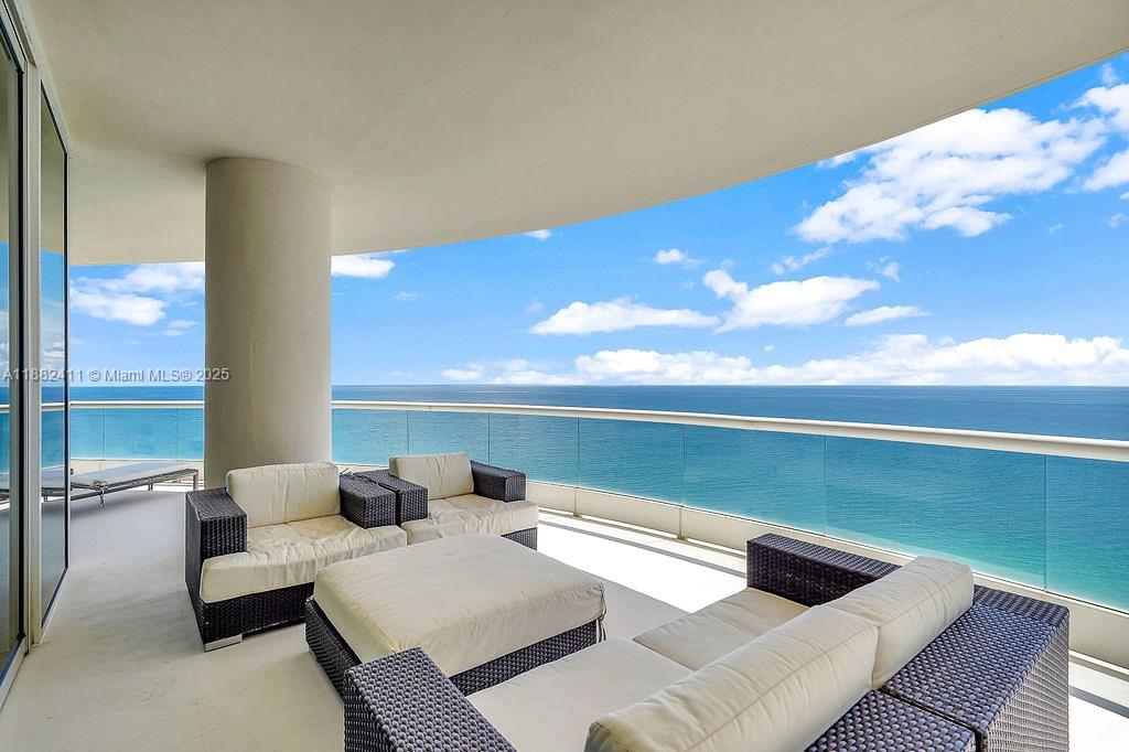 TURNBERRY OCEAN COLONY - Residential