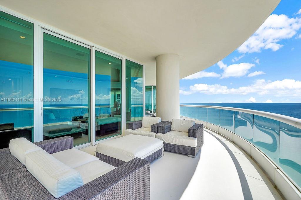 TURNBERRY OCEAN COLONY - Residential