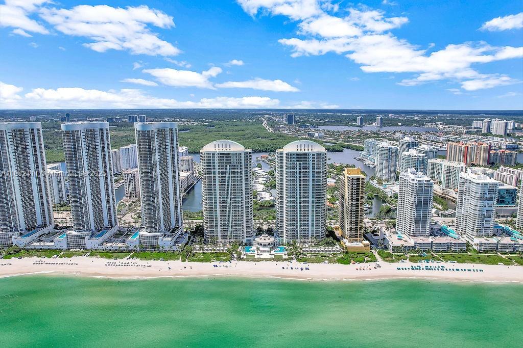 TURNBERRY OCEAN COLONY - Residential