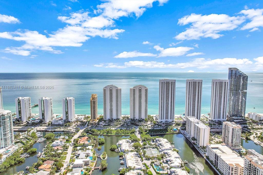 TURNBERRY OCEAN COLONY - Residential