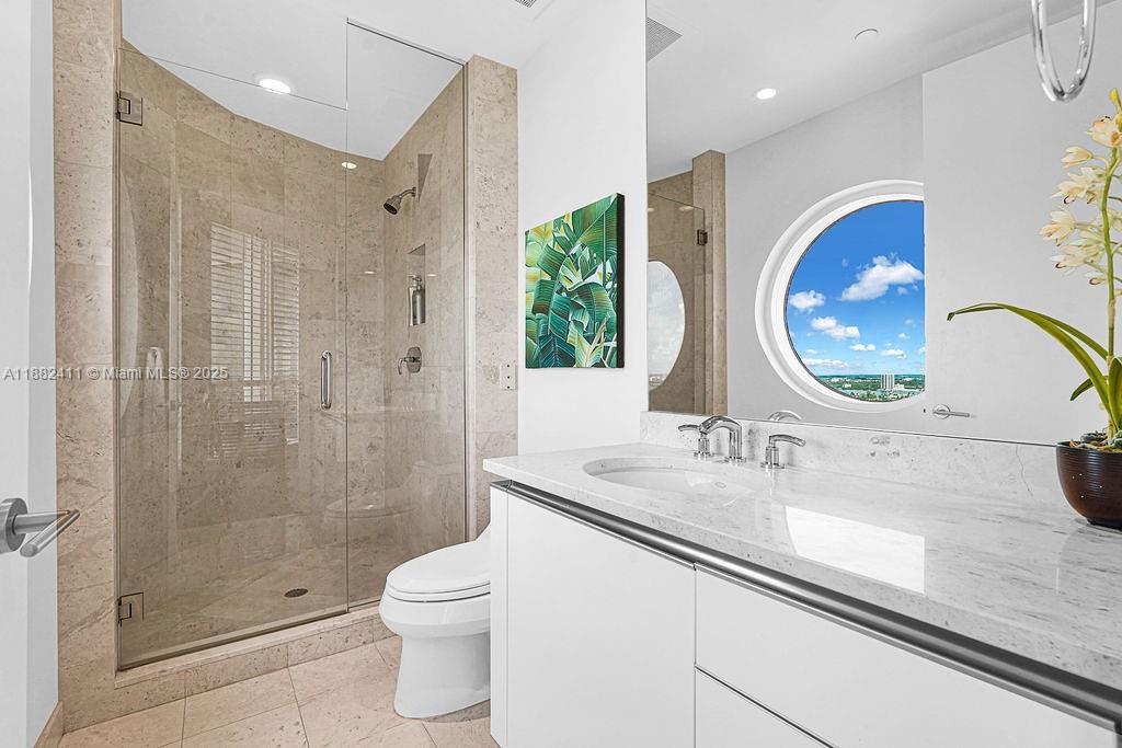TURNBERRY OCEAN COLONY - Residential