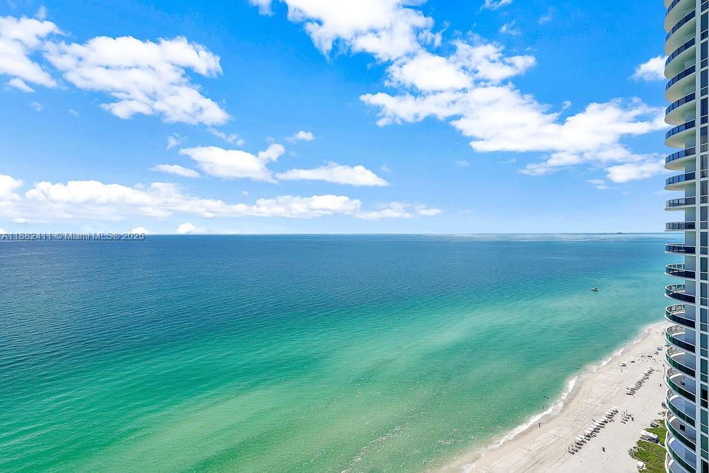 TURNBERRY OCEAN COLONY - Residential