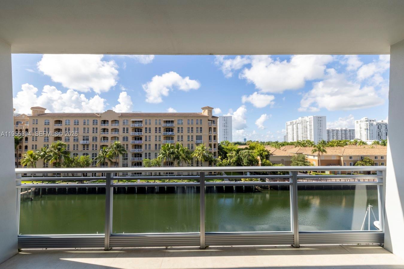 ARTECH RESIDENCES - Residential