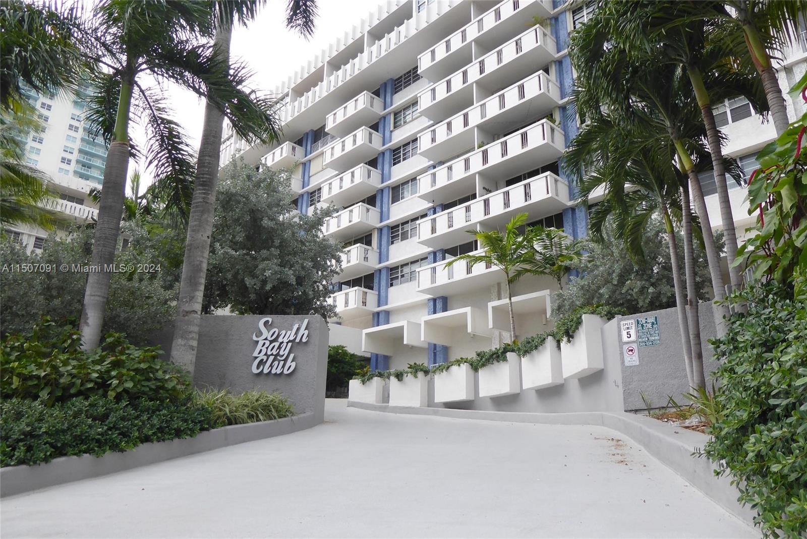 Rental Property at 800 West Ave 237, Miami Beach, Miami-Dade County, Florida - Bathrooms: 1  - $2,100 MO.