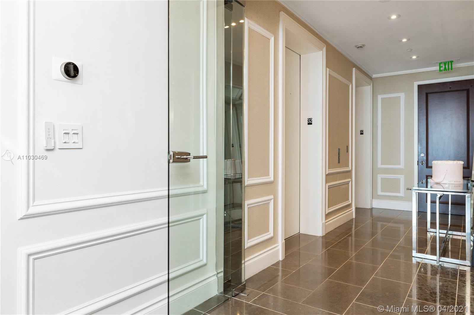 CONTINUUM ON SOUTH BEACH - Residential