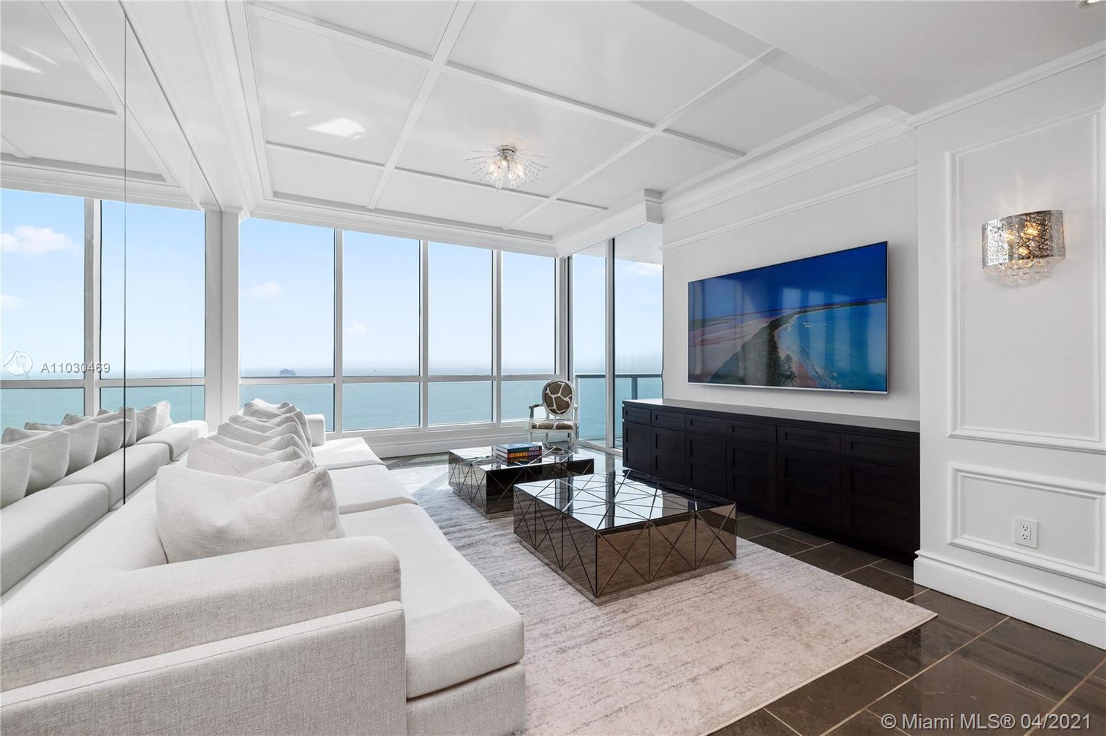CONTINUUM ON SOUTH BEACH - Residential