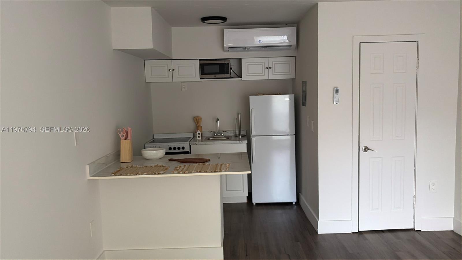 PENT HOMESTEAD - Residential Lease