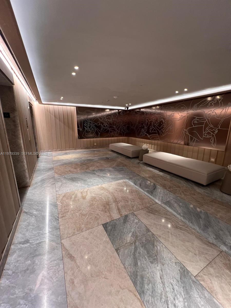 1395 Brickell Ave 2712