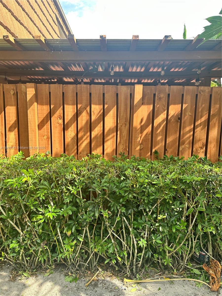 PINE ISLAND RIDGE SECTION - Residential Lease