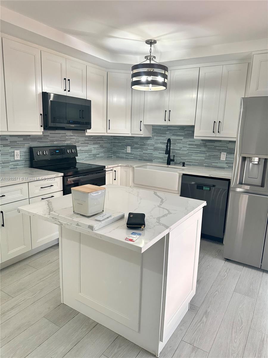 PINE ISLAND RIDGE SECTION - Residential Lease